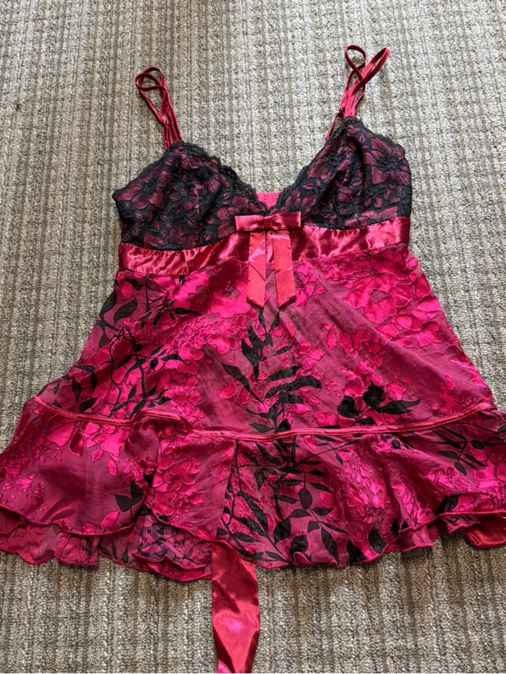 Woman’s lacy baby doll top